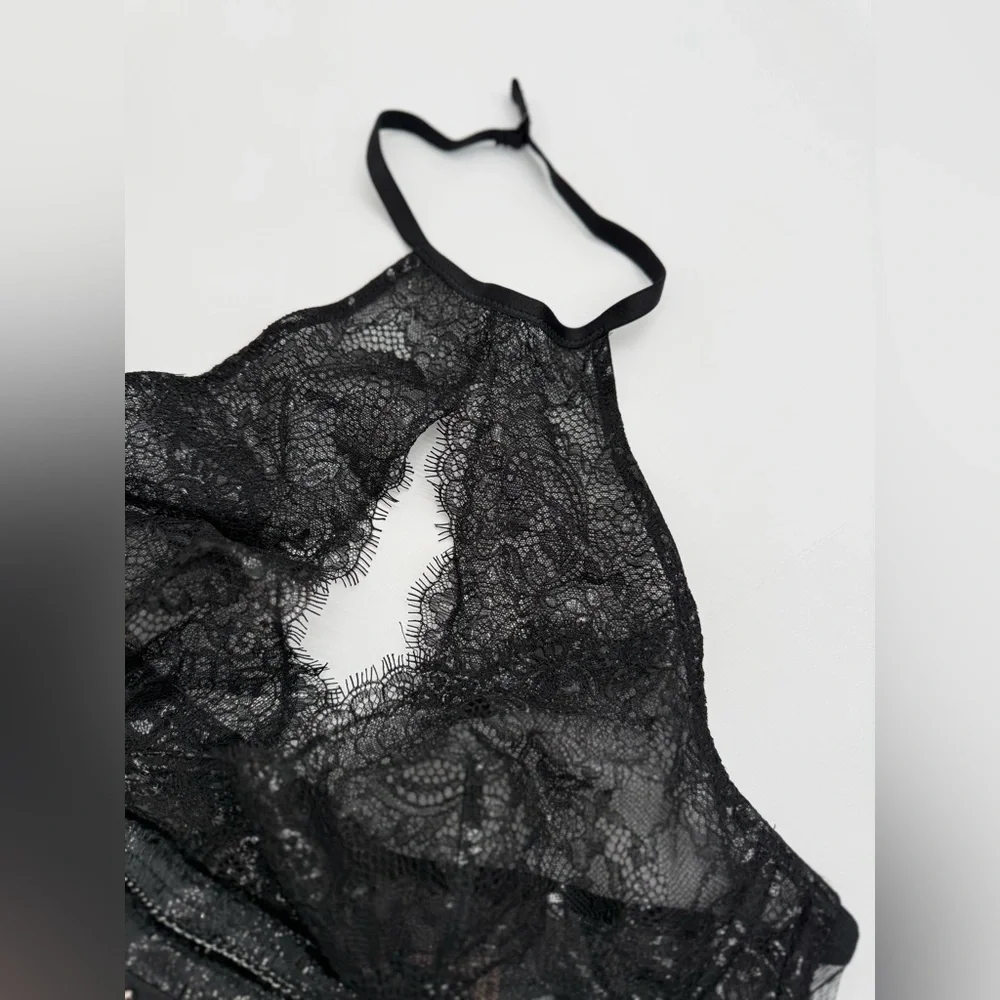 Victoria's Secret Sexy Black Floral Silver Lace Halter Bralette NWT Sz XL - Picture 8 of 16